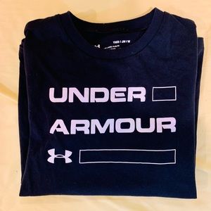 EUC- Boys Under Armour Logo Tee